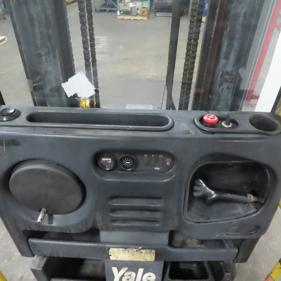 2000 Yale 0S030 3000 Lbs Capacity Order Picker Stand Up Electric Forklift 24V