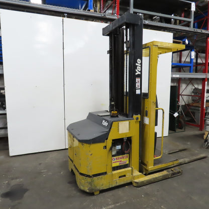 2000 Yale 0S030 3000 Lbs Capacity Order Picker Stand Up Electric Forklift 24V