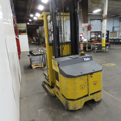 2000 Yale 0S030 3000 Lbs Capacity Order Picker Stand Up Electric Forklift 24V