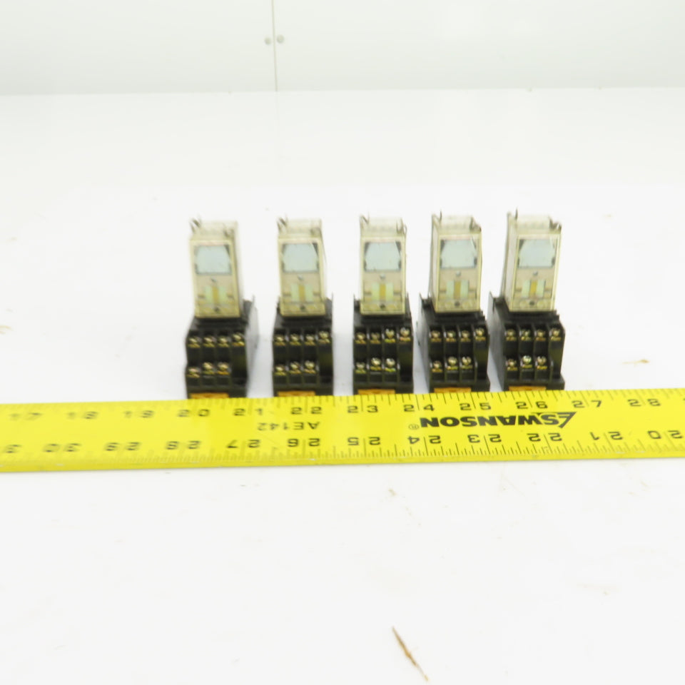 Omron G2A-432A 24VDC Relay W/Base 01X4YT Lot Of 5