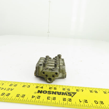 8 Port Dual Output Piston Lubricator Manifold
