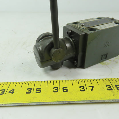 Rexroth 4WMM6J52/F 466583/2 Hydraulic Manual Control Distribution Valve 3 Pos.