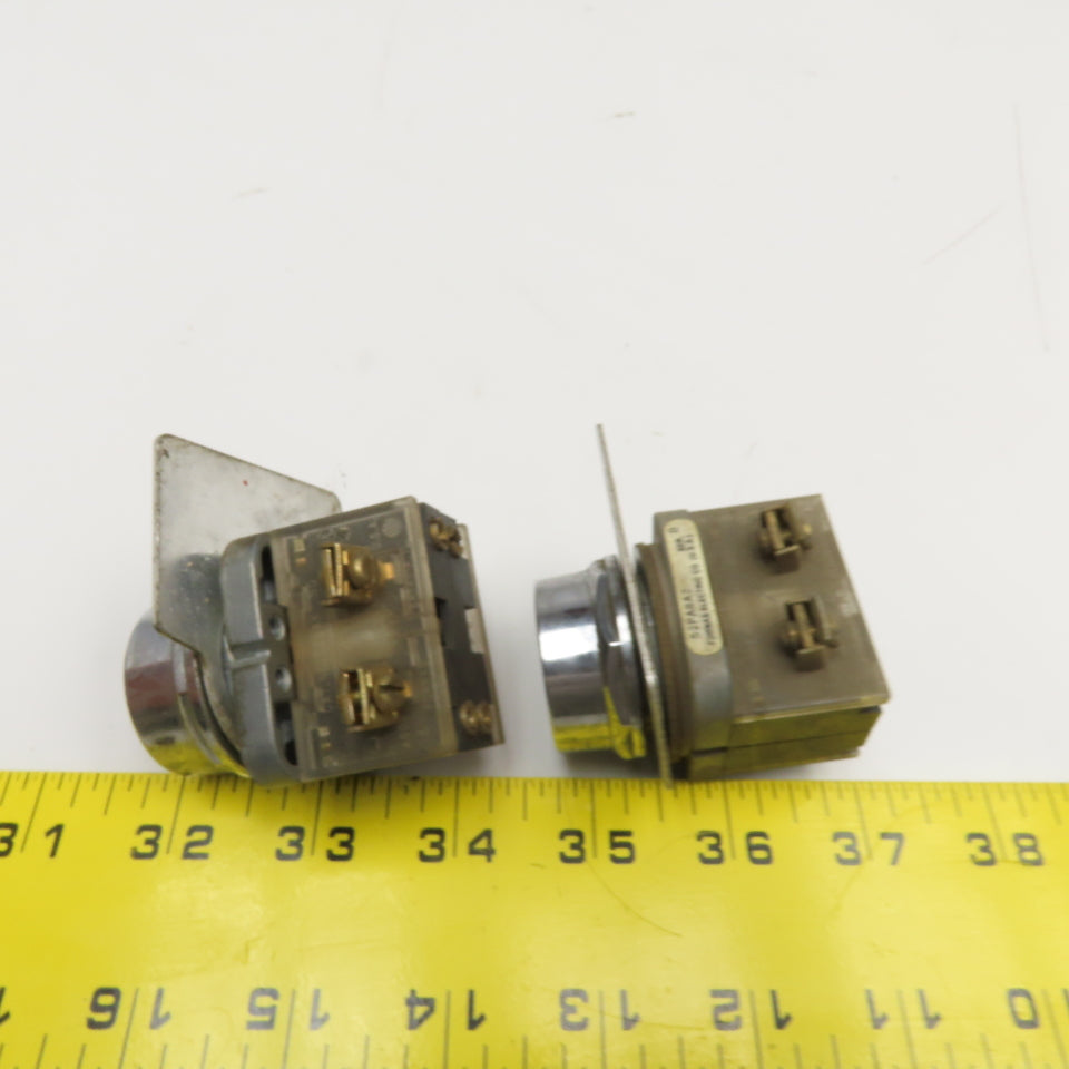 Furnas 52PA8A2 Push Button Momentary Contact Red Button 600V Lot Of 2