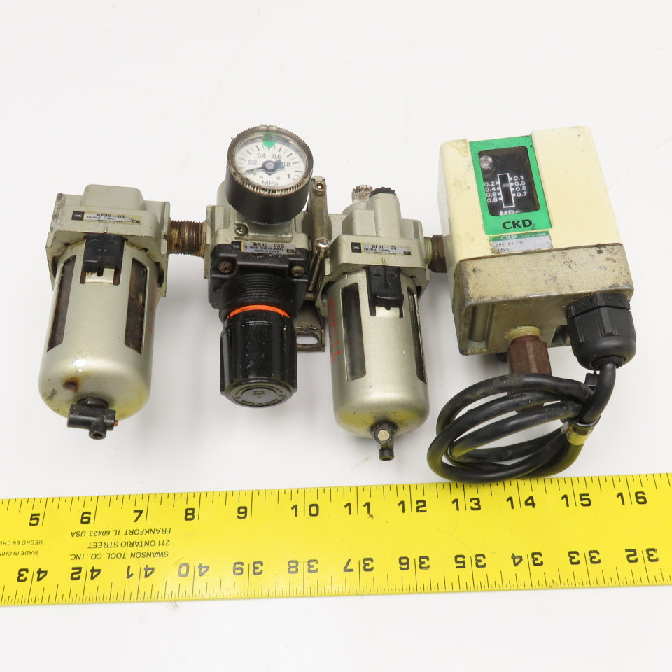 SMC AF30-03 APE-8T-3N 3/8" NPT Filter Regulator Lubricator W/ Pressure Switch