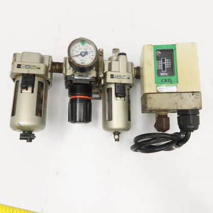 SMC AF30-03 APE-8T-3N 3/8" NPT Filter Regulator Lubricator W/ Pressure Switch