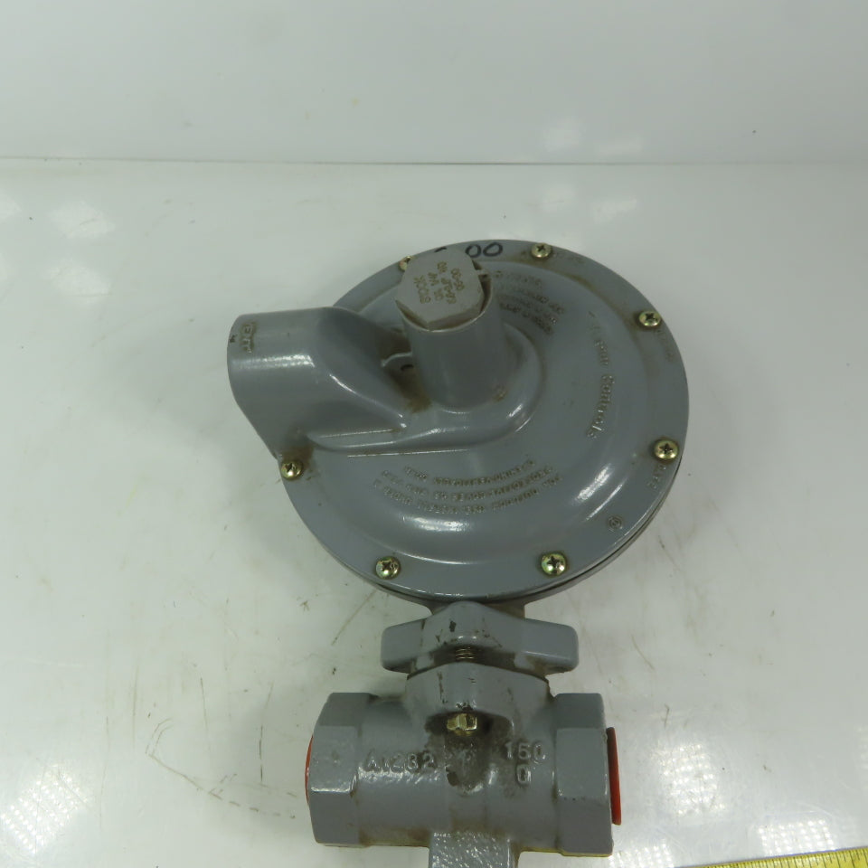 Fisher Controls S100K Gas Pressure Regulator 5.5-8.5 WC W/Relief Valve 3/4" NPT