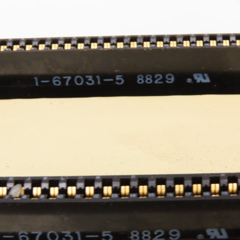 AMP 1-67031-5 22 Position Card Slot Connector