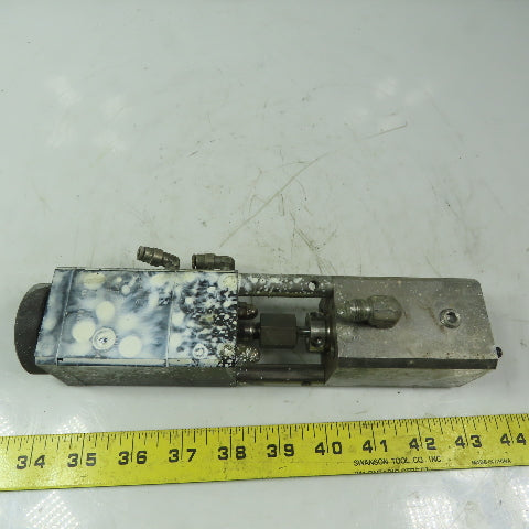 Graco Air operated Dispense Valve Assembly Believed to be Model 236930