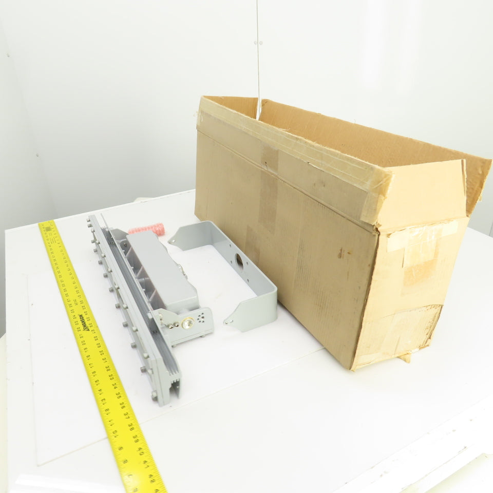 Dialight LSC3C4D3GEX SafeSite 2' LED Linear Light Fixture Hazardous Loc 100-277V