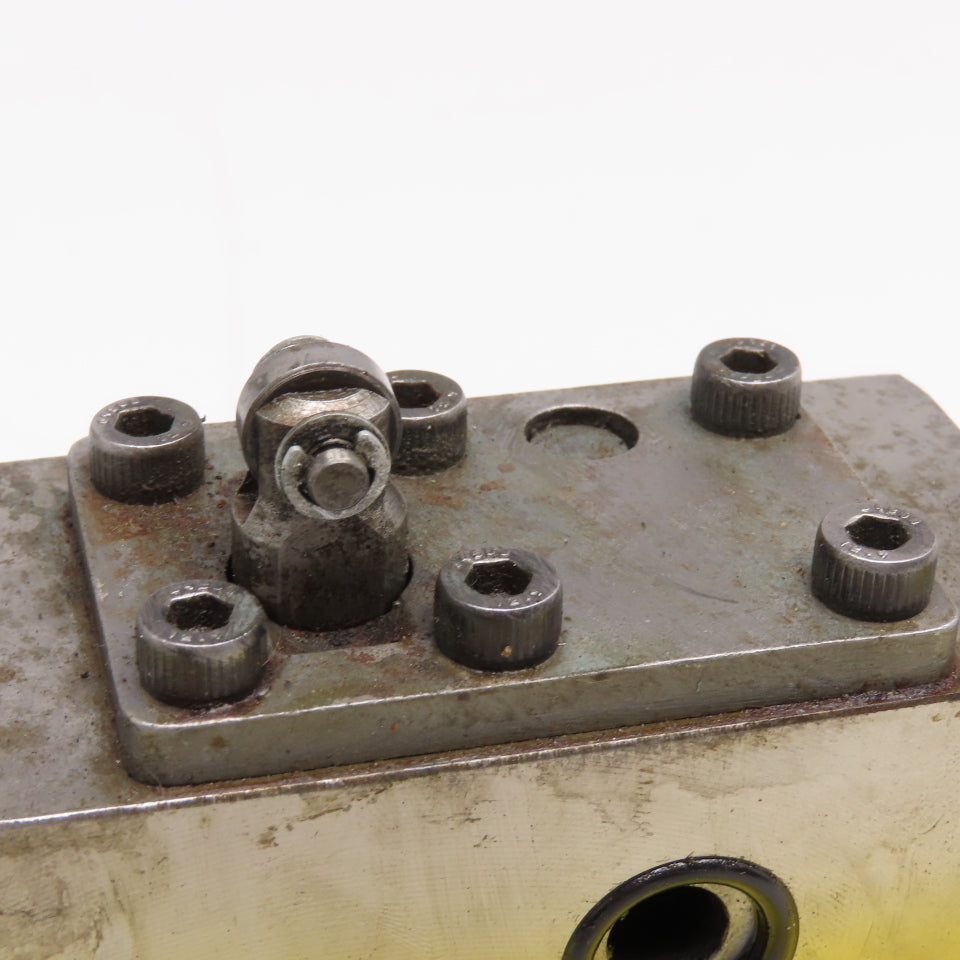 Yuken UCF2G-03-4-E-10 Hydraulic Feed Control Valve