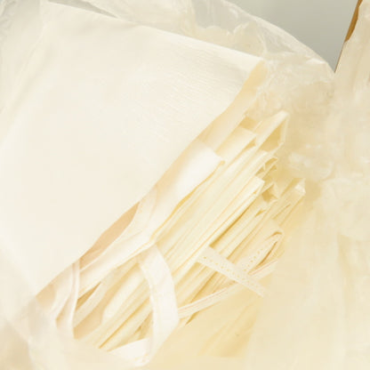 DuPont TYCHEM SL Universal Size White Chemical Protective Aprons Lot Of 30