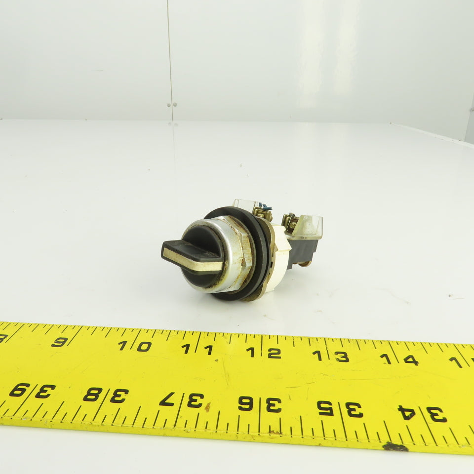 Allen Bradley 800T-J5KA7 Ser T 3 Position Selector Switch 600V