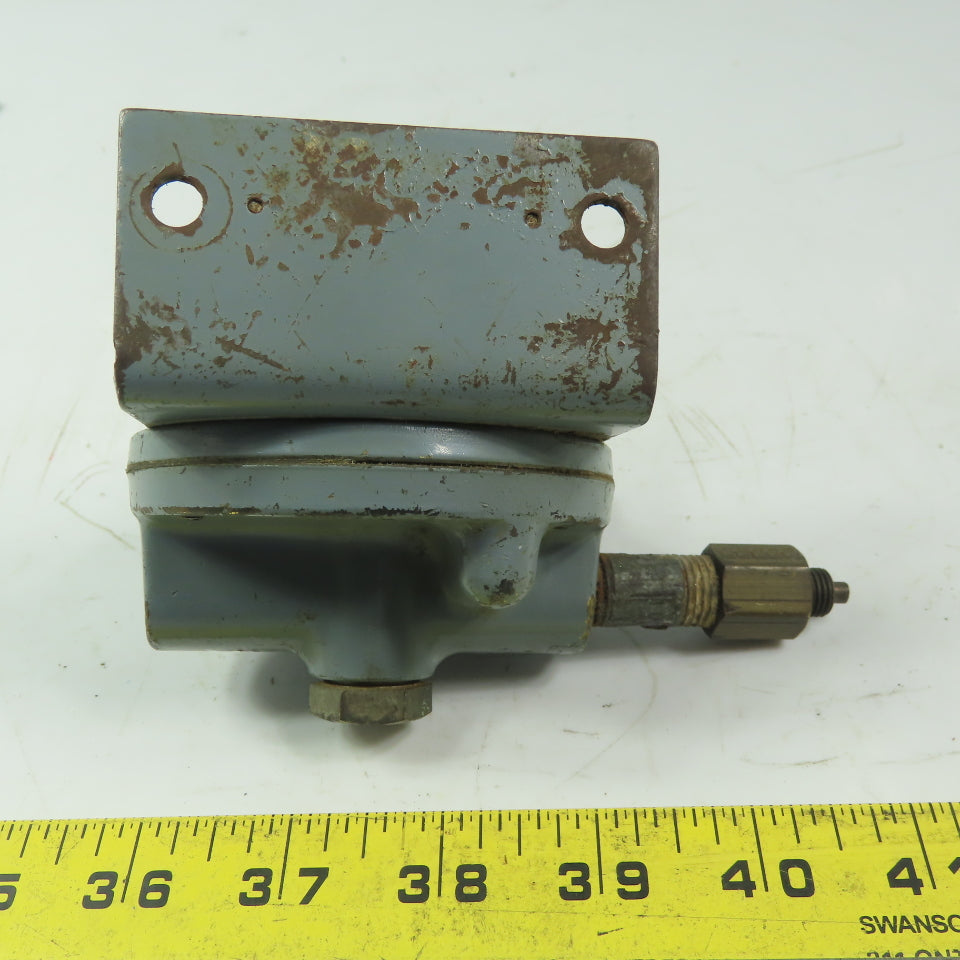 Moore Products 63BD-L Selector Relay 1/4" NPT Ports