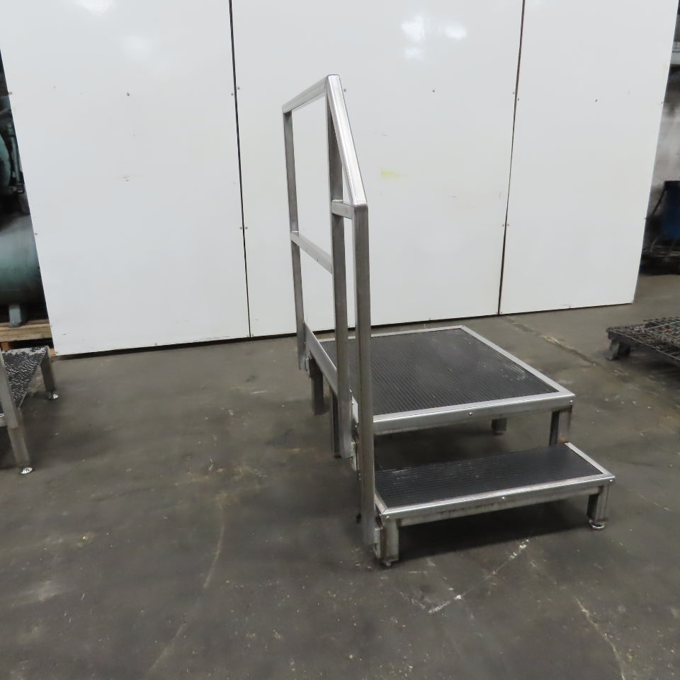 15" Working Height Stainless Steel 2 Step Right Hand Rail Platform 32" x 37"