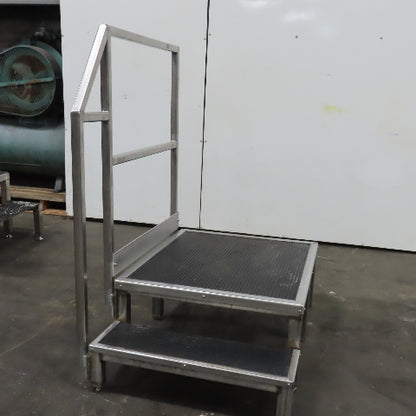 15" Working Height Stainless Steel 2 Step Right Hand Rail Platform 32" x 37"
