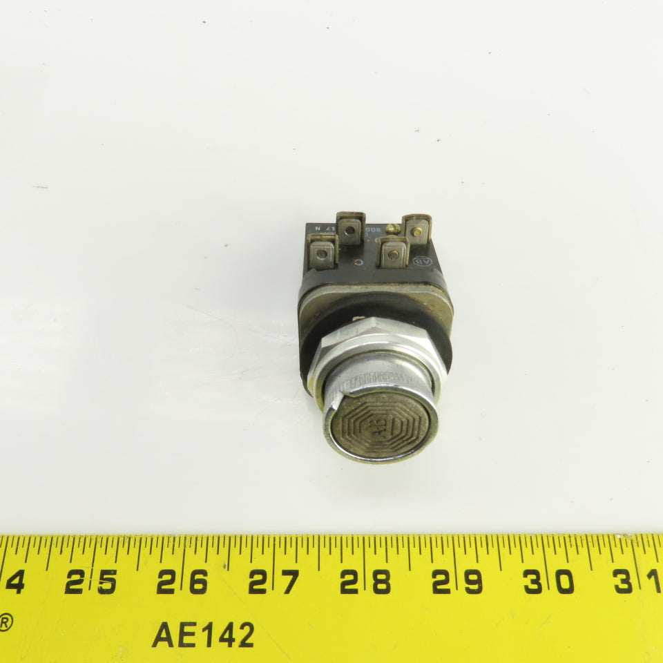 Allen Bradley 600 VAC Momentary Contact Black Push Button Switch