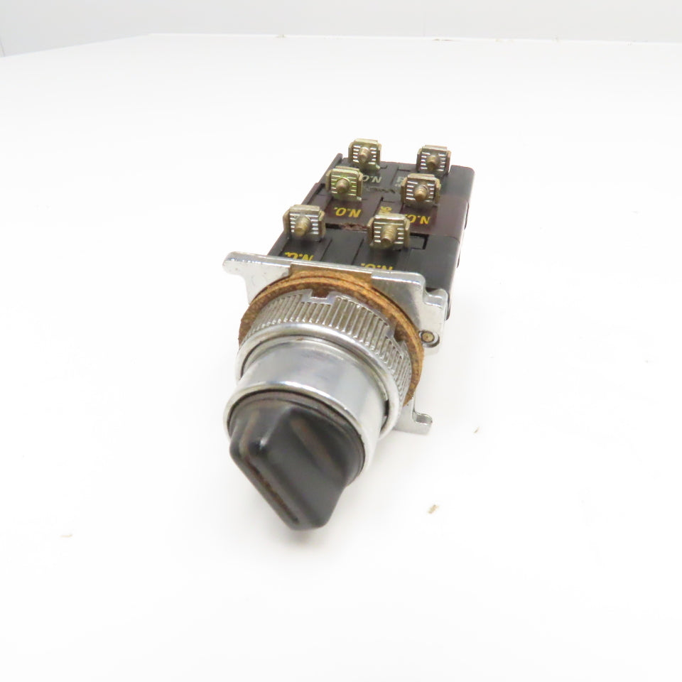 Cutler Hammer 10250T 3 Position 600V 250VDC 3 N/O 3 N/C Contacts