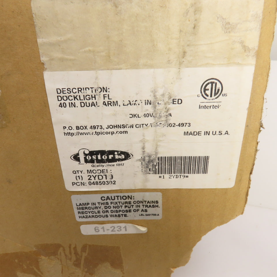 Fostoria 2YD19 DKL-FL DKL-40VA-FL-A Adjustable Dual Arm 40" Dock Light 120VAC