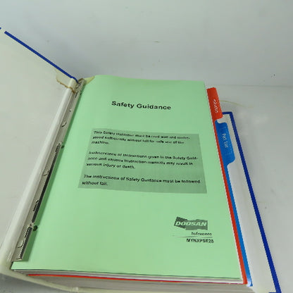 Doosan Mynx 540 Safety/Instruction & Parts Manual