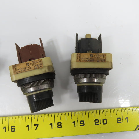 Fuji AH30-P2 2 Position Selector Switches 600V Lot Of 4