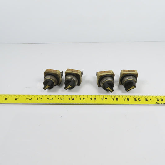 Fuji AH30-P2 2 Position Selector Switches 600V Lot Of 4