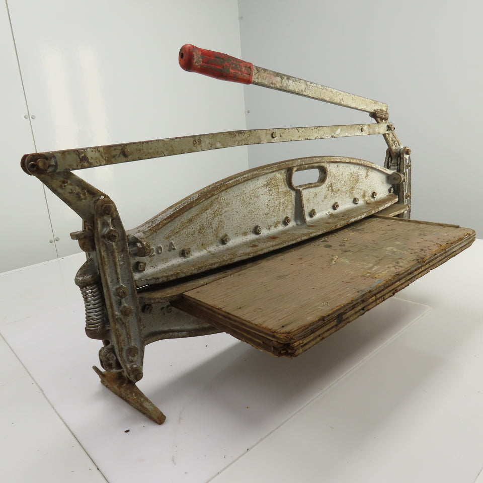 Beno J. Gundlach 20 A 19 A Cast Iron Vintage Siding Cutter 26" Cut USA Made