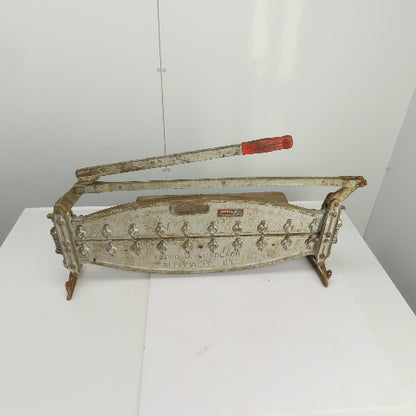Beno J. Gundlach 20 A 19 A Cast Iron Vintage Siding Cutter 26" Cut USA Made
