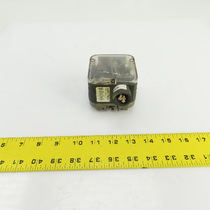 Krom Schroder DG500T 84447842 Air/Gas Pressure Switch 40-200 in-wc 8.5PSI 240VAC