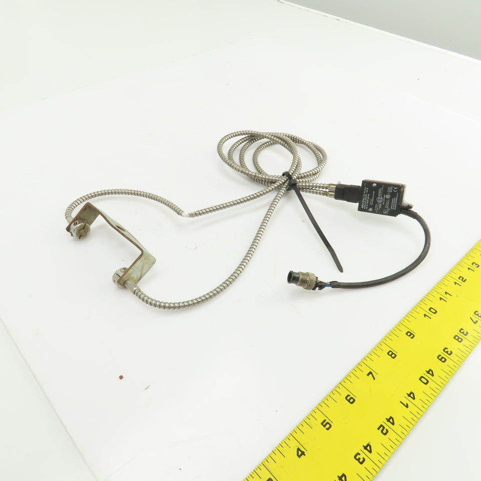 Allen Bradley 42KL-G1LBQ-F4 Ser A Photoelectric Minisight Sensor 11-30VDC