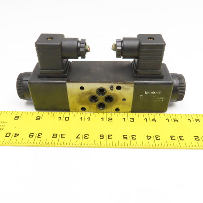 Vickers DG4V-CS-2C-M 4/3 Position Closed Center Hydraulic Valve 120V Coil
