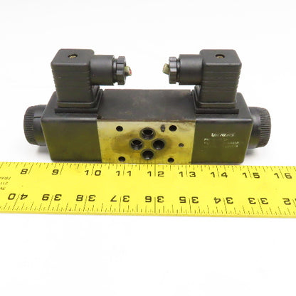Vickers DG4V-CS-2C-M 4/3 Position Closed Center Hydraulic Valve 120V Coil