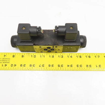 Vickers DG4V-CS-2C-M 4/3 Position Closed Center Hydraulic Valve 120V Coil
