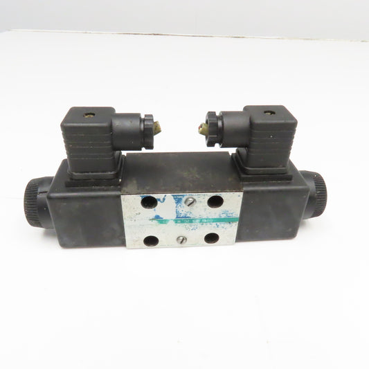 Vickers DG4V-CS-2C-M 4/3 Position Closed Center Hydraulic Valve 120V Coil