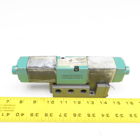 Numatics 082SS63AM000061 3 Position Closed Center Directional Valve 24VDC