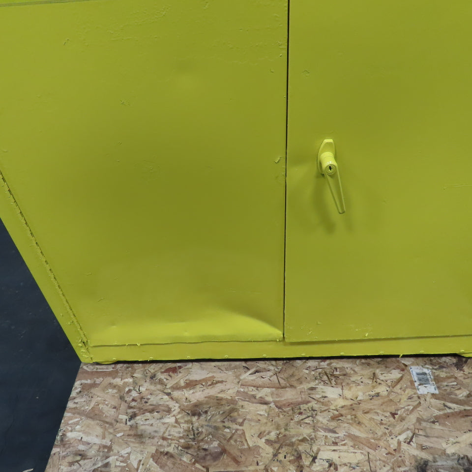 30 Gallon 1 Shelf Flammable Liquid Storage Cabinet 43" x 18" x 44"
