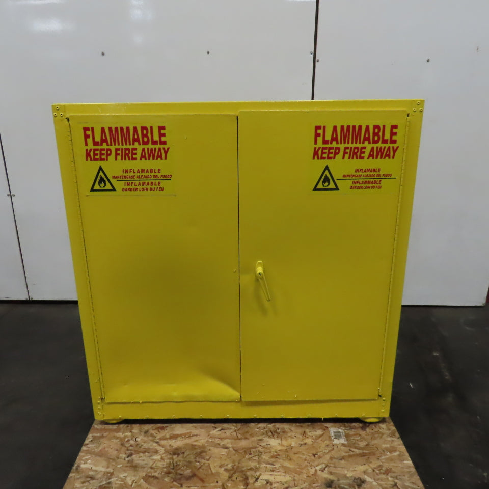 30 Gallon 1 Shelf Flammable Liquid Storage Cabinet 43" x 18" x 44"