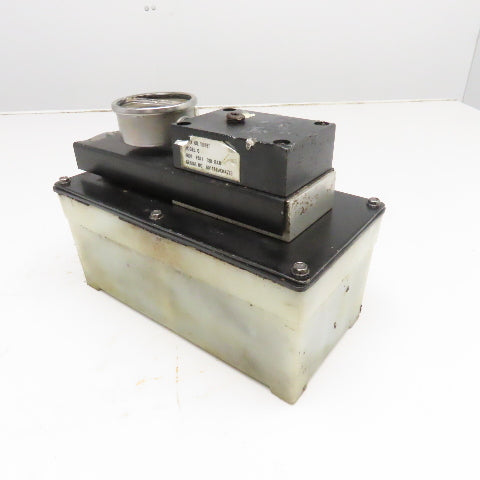 Hytec 100987 Model G Pneumatic Hydraulic Pump Needs Pressure Gauge 4800 PSI