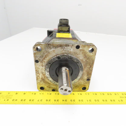 Fanuc A06B-0241-B200 1.8kW 2000RPM 3Ph 255V 133Hz AC Servo Motor