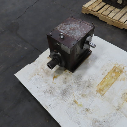 Davis & Thompson Roto-matic 5:1 Ratio Left Hand Gear Reducer 1-1/2" Input