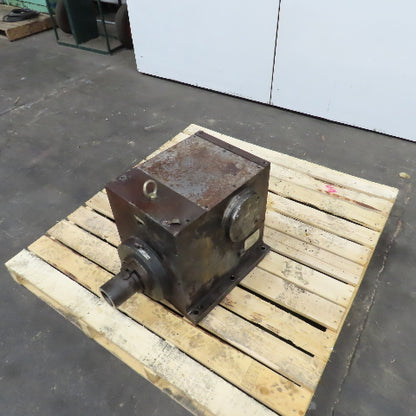 Davis & Thompson Roto-matic 5:1 Ratio Right Hand Gear Reducer 1-1/2" Input