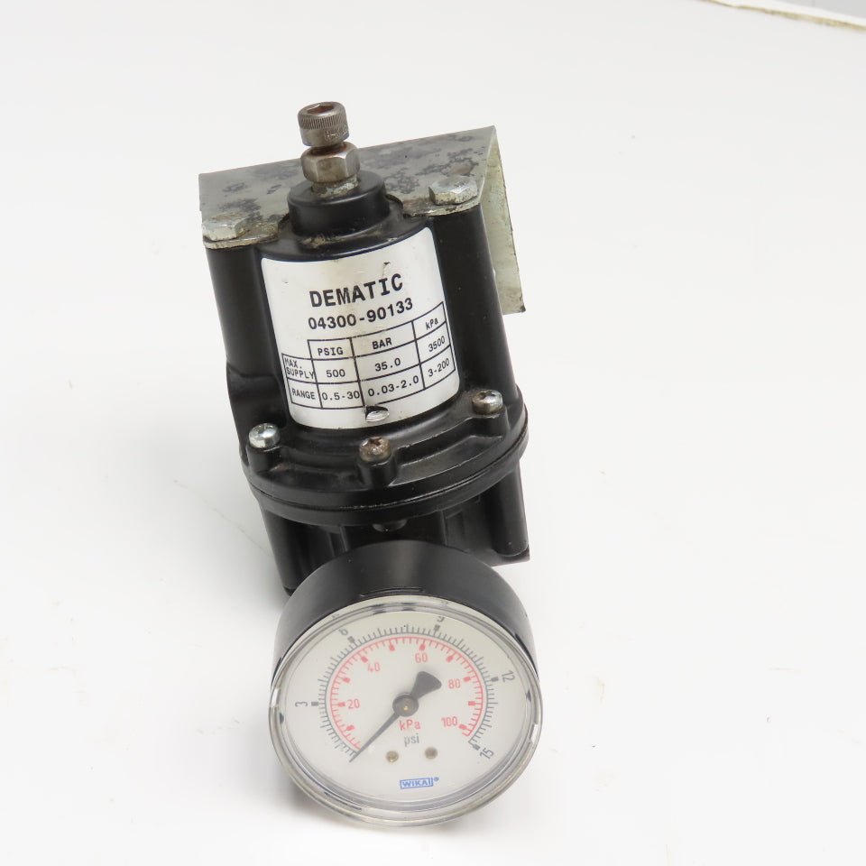 Dematic 1/4" NPT Compressed Air Regulator 500PSI MAX .05-30PSI Output