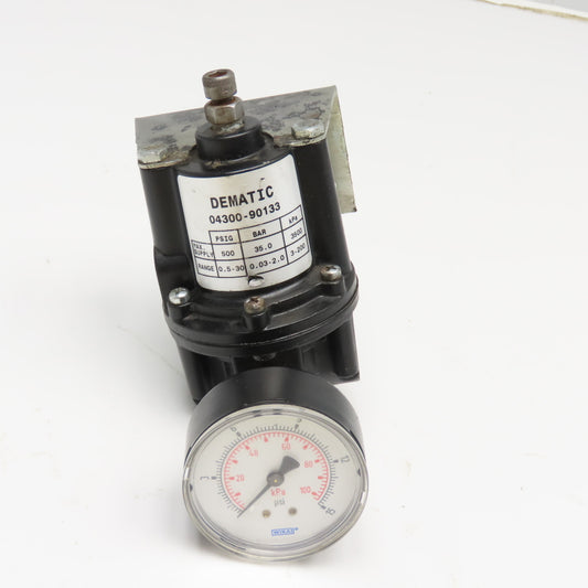 Dematic 1/4" NPT Compressed Air Regulator 500PSI MAX .05-30PSI Output