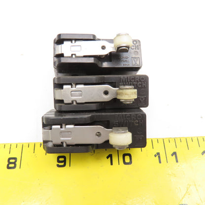 Yamatake BZ-2RW82255-T4-J Micro Switch 480V AC 250CDC Limit Switch Lot Of 3