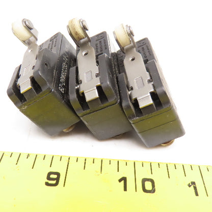 Yamatake BZ-2RW82255-T4-J Micro Switch 480V AC 250CDC Limit Switch Lot Of 3
