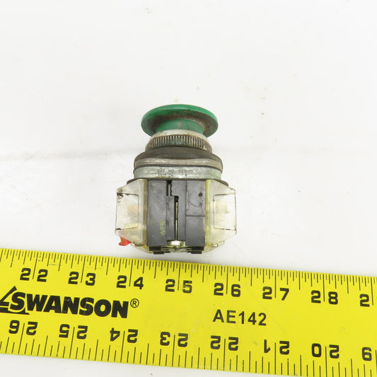Allen Bradley 800T-D9 Momentary Contact Green Push Button Switch 600V