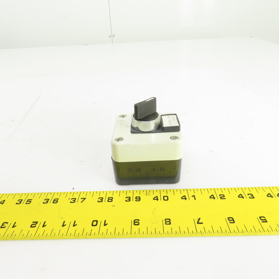 Telemecanique Black 2-Position Selector Switch 400V W/Enclosure