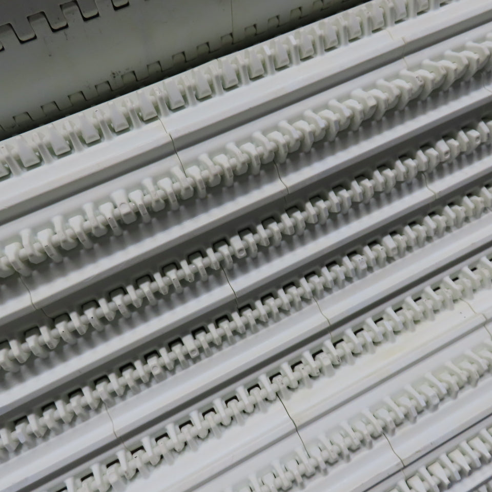 35-3/4" Wide Smooth Flat Top Conveyor Mat Chain Straight Running 34' OAL