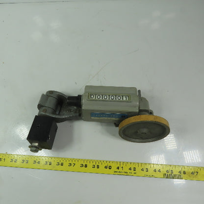 VEEDER-ROOT 195326-046 6 Digit Analog Linear Wheel Counter W/Swing Arm Bracket