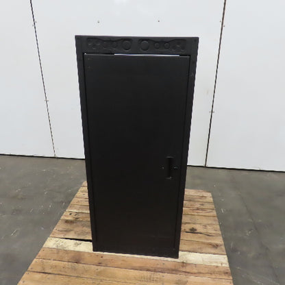 Middle Atlantic ERK-2725 27u Server Rack Enclosure 22" x 25" x 51-1/2" Tall