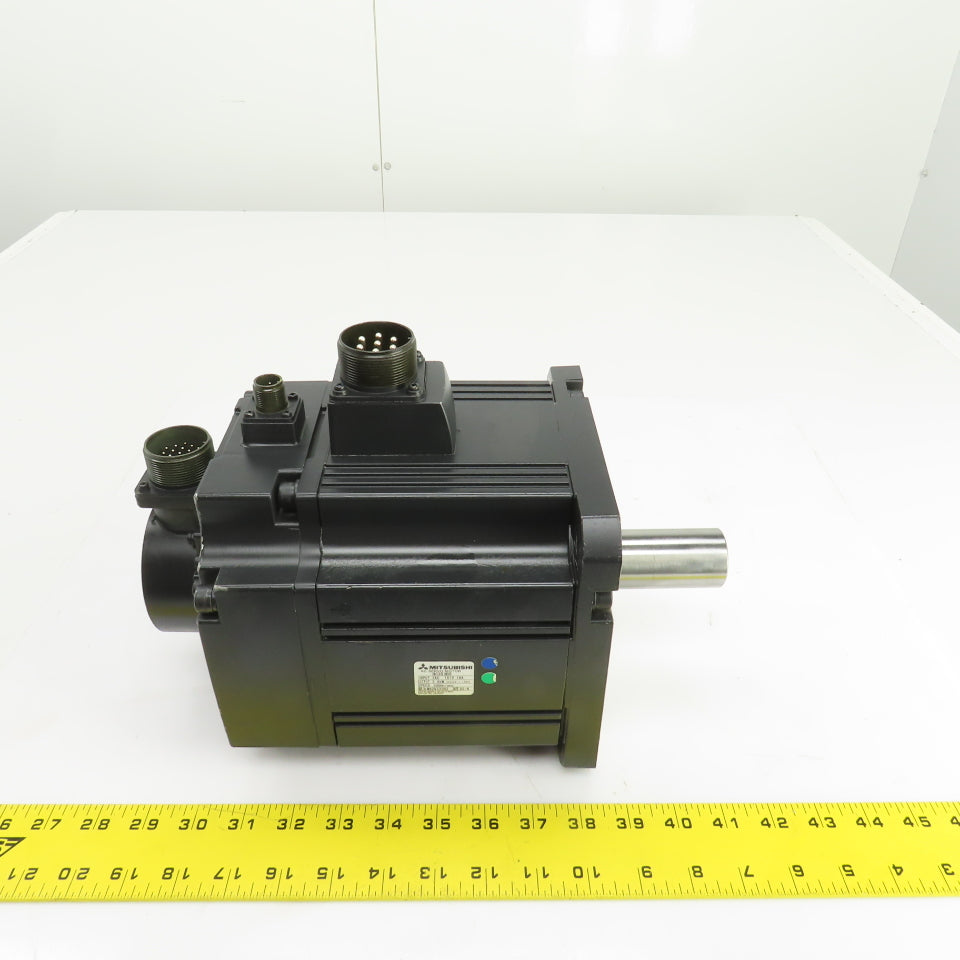 Mitsubishi HC353BS HC353BS-A51 3.5kW AC Servo Motor 3000RPM 151V W/Encoder